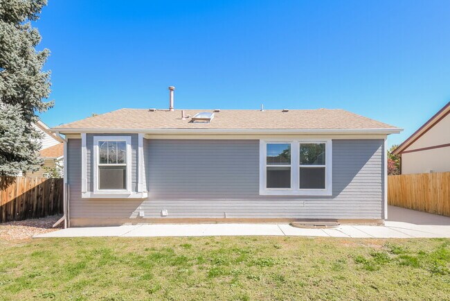 Building Photo - 4557 Gibraltar Way