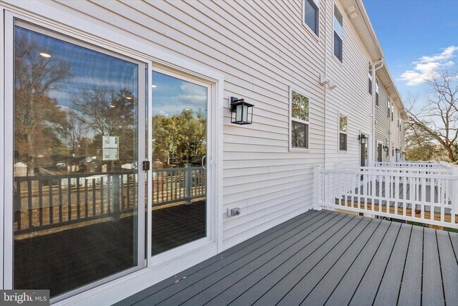 Building Photo - 308 Bennetts Ct