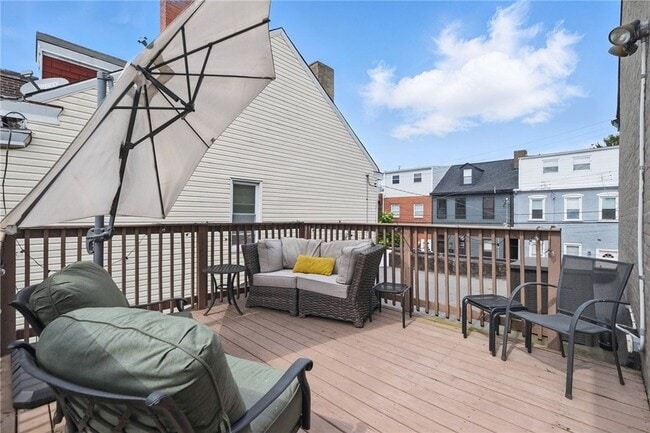 Building Photo - 3865 Howley St