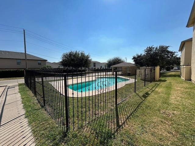 Building Photo - 1000 Ranchway Dr