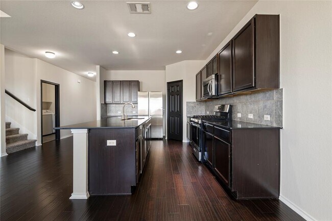 Building Photo - 12000 Kincardine Way