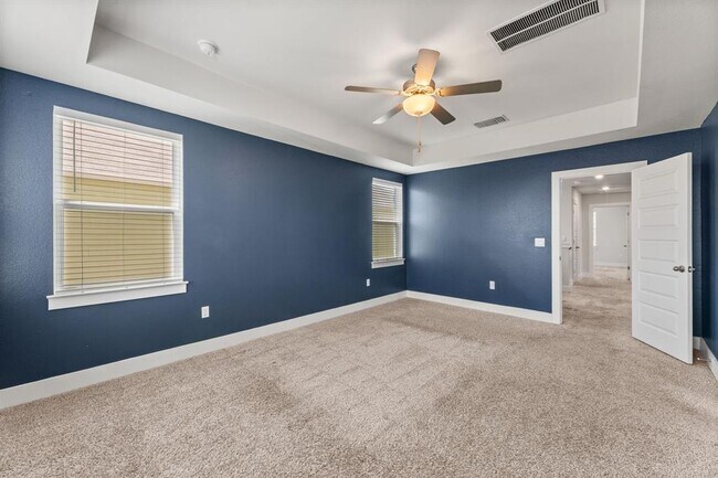 Building Photo - 7103 Travertine Spring Dr
