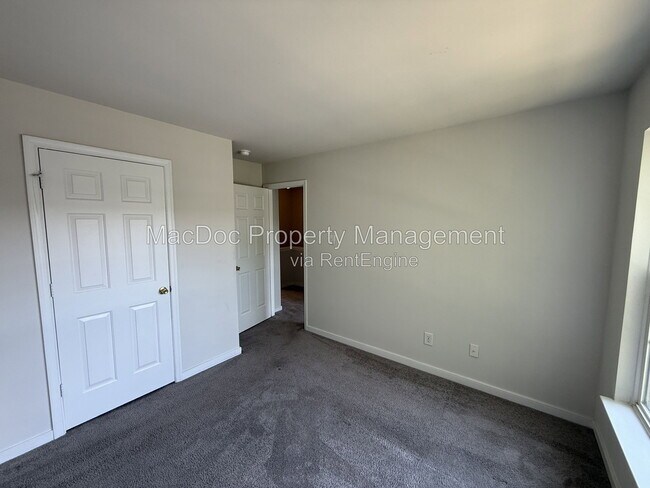 Building Photo - 2709 Church View Ln