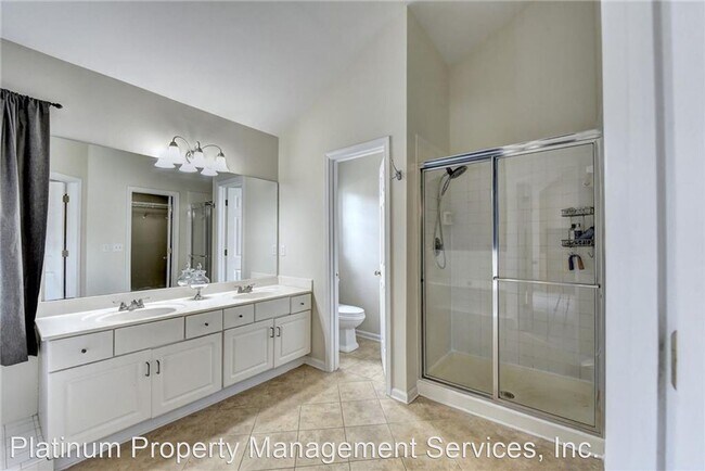 Building Photo - 4 br, 3.5 bath House - 3710 Palisade Park Dr