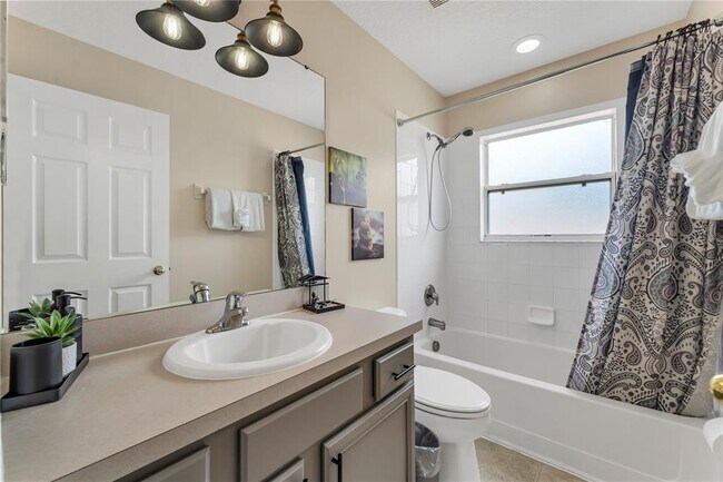 Building Photo - 2736 Lido Key Dr
