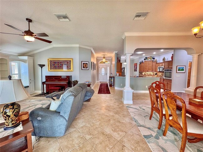 Building Photo - 4167 Victory Dr