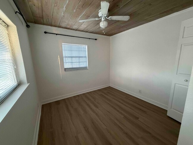 Building Photo - 2707 Richard Rd