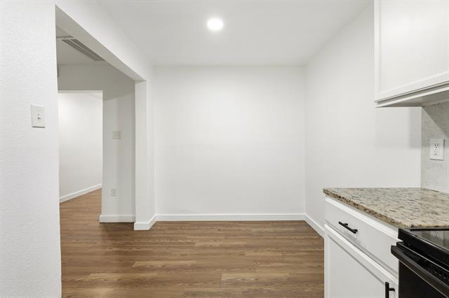 Building Photo - 2634 Seevers Ave