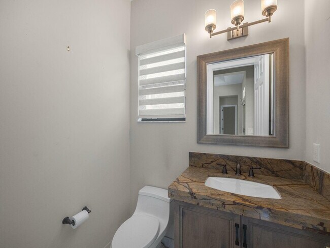 Building Photo - 9931 Bozzano Dr