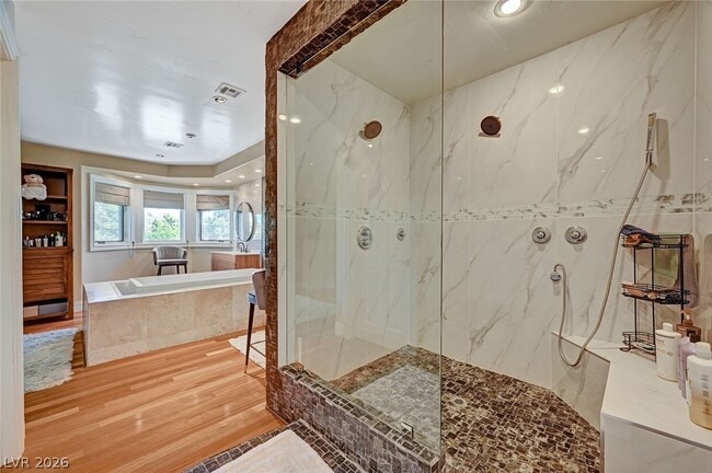 Building Photo - 7001 Alamitos Cir