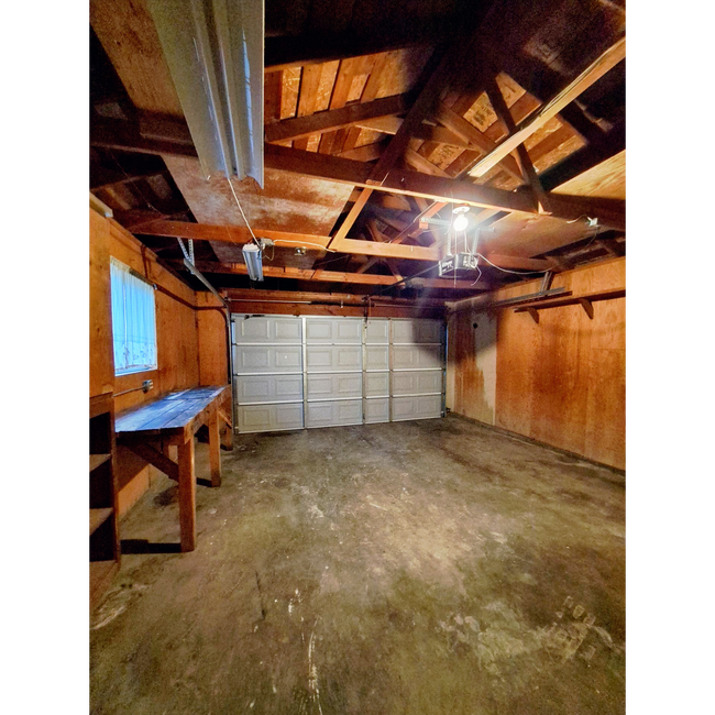 Building Photo - Beautiful 3-Bedroom Fresno Home with Backyard!