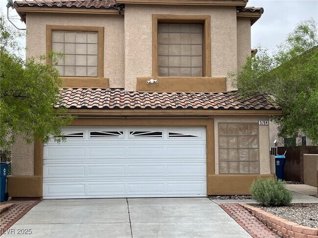 Building Photo - 5764 Yellowcrest Ct