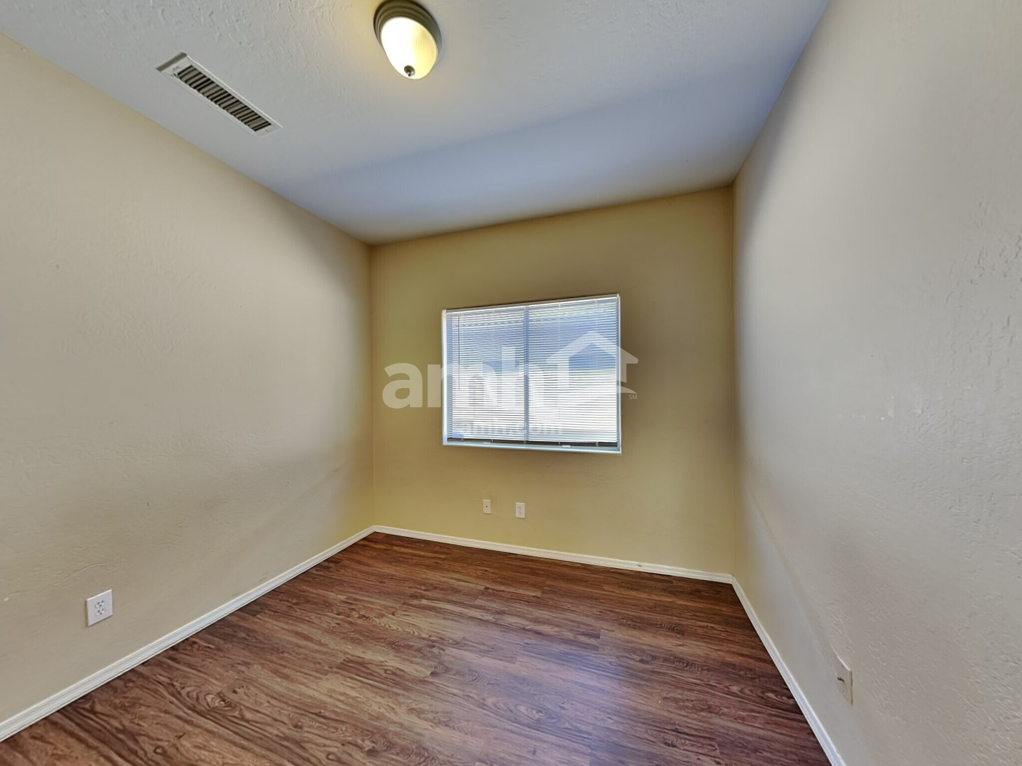 Building Photo - 8316 W Pima St