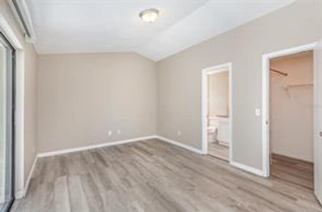 Building Photo - 3 Bedroom / 2 Bath Home Available Now in P...