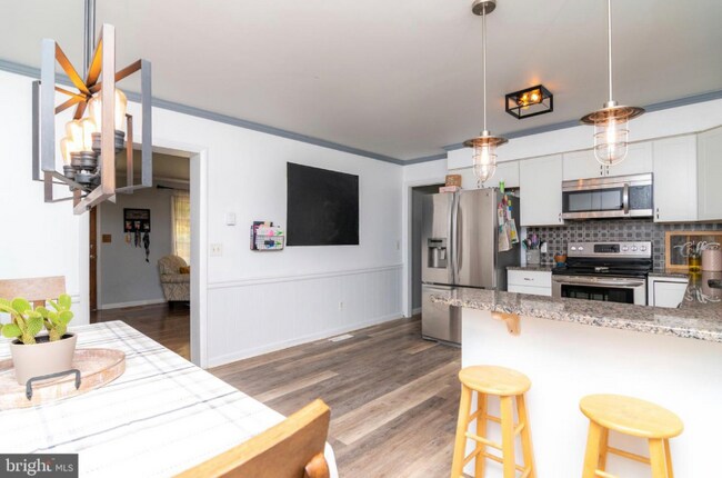 Building Photo - 44 Lexington Dr