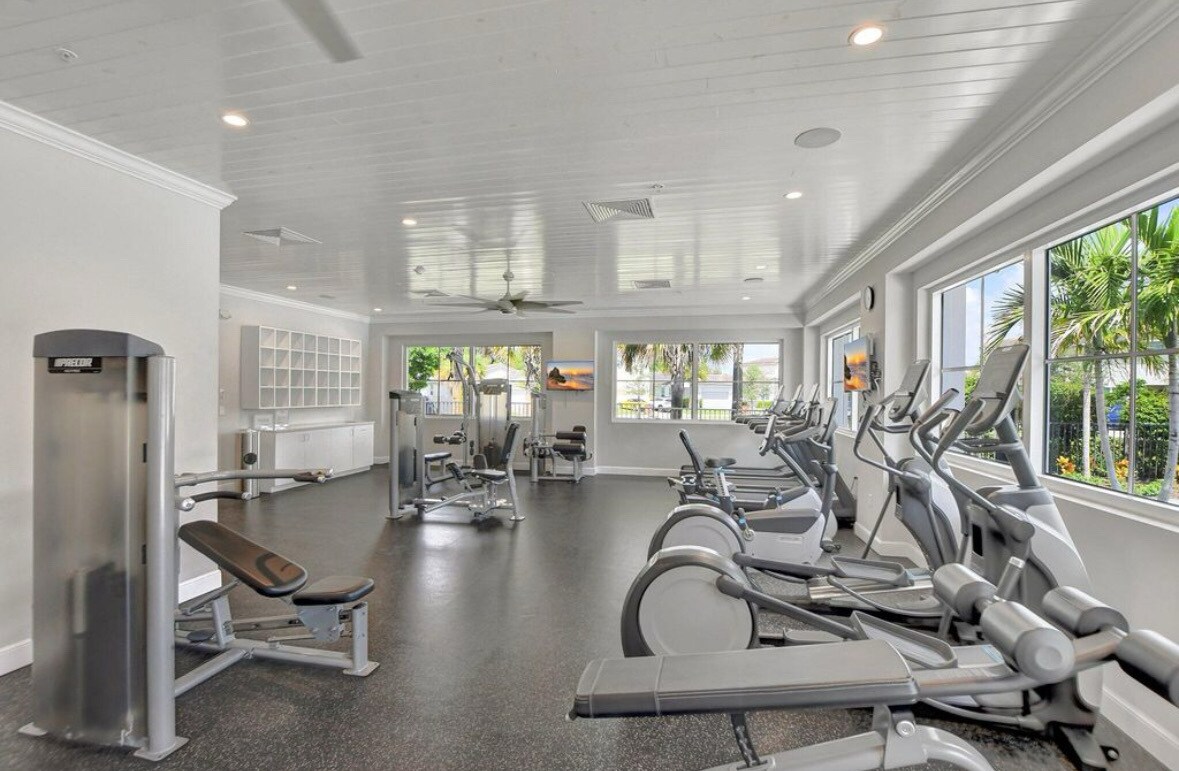 Building Photo - 1136 Rio Ct