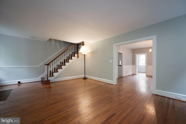 Building Photo - 1406 Lovering Ave
