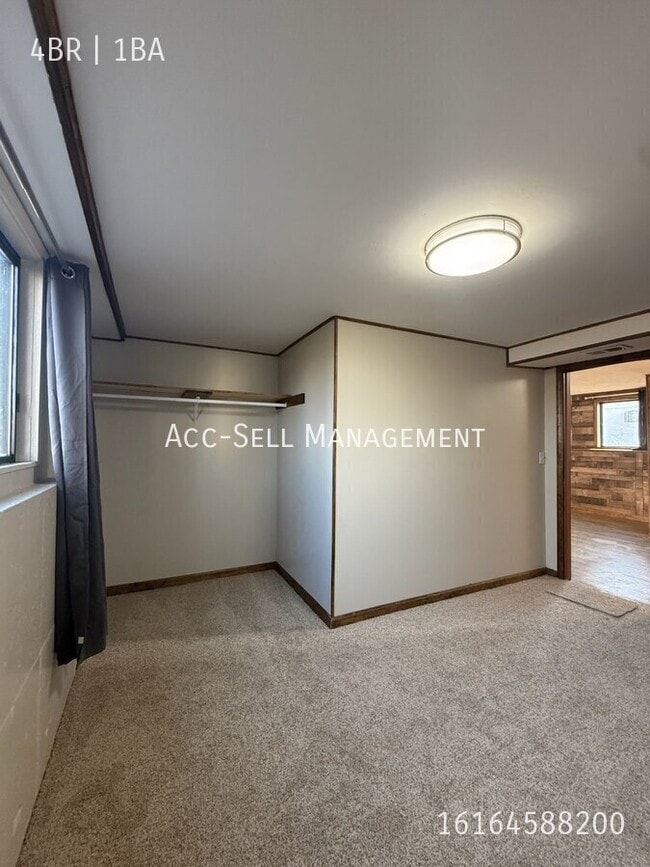 Building Photo - 5227 Rich St