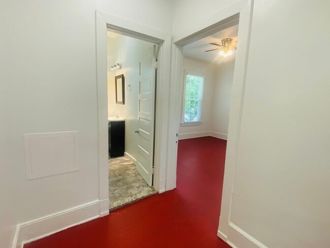 Building Photo - Old Shandon