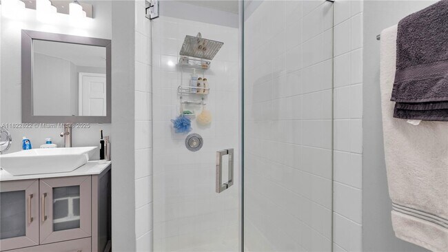 Building Photo - 8356 SW 158th Ave