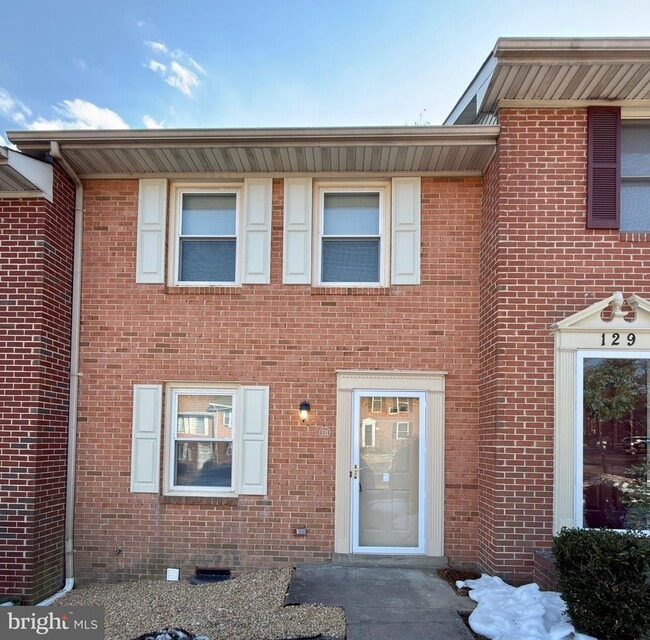 Building Photo - 131 Farrell Ln