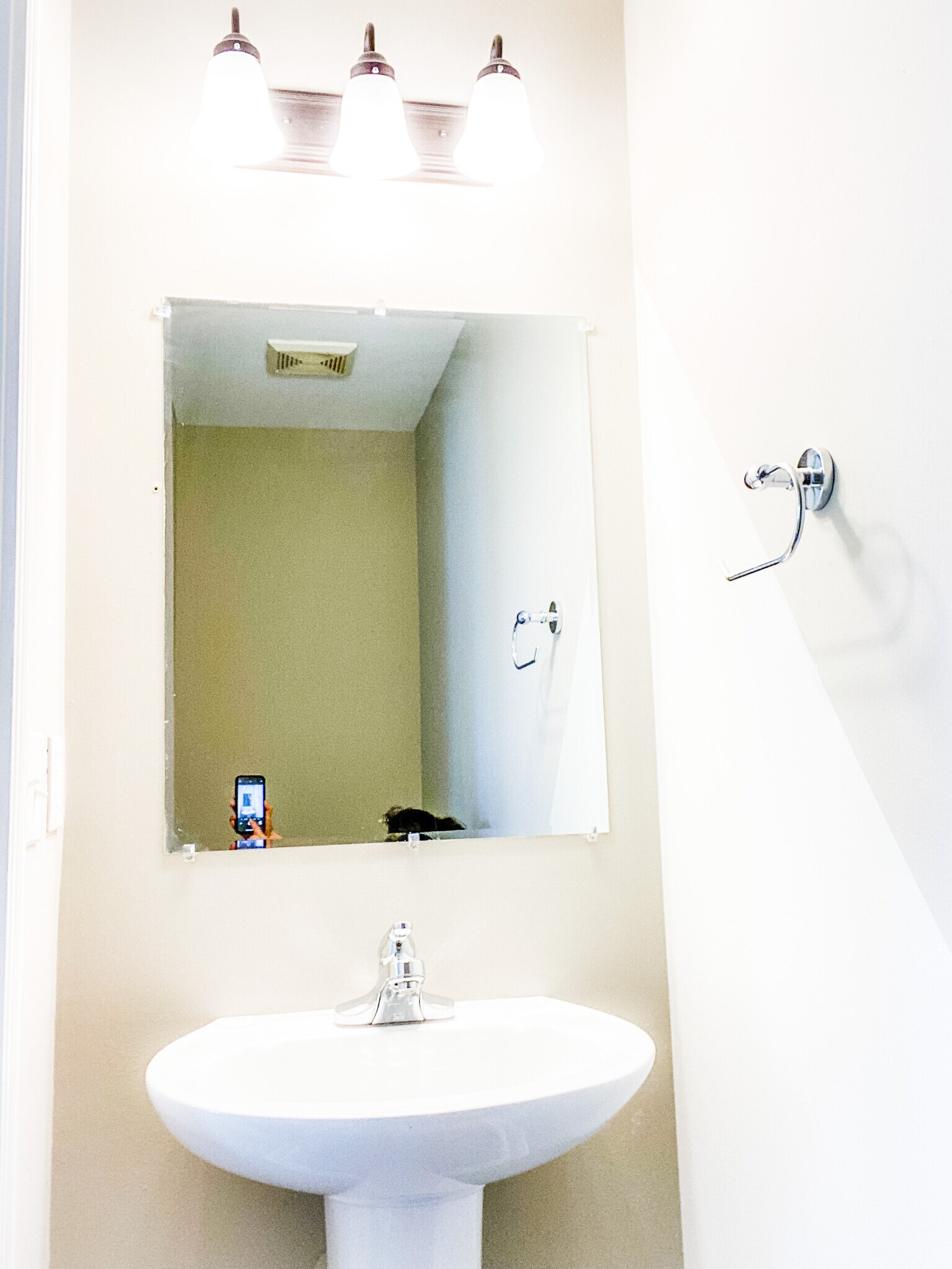 Building Photo - 1137 Unity Dr