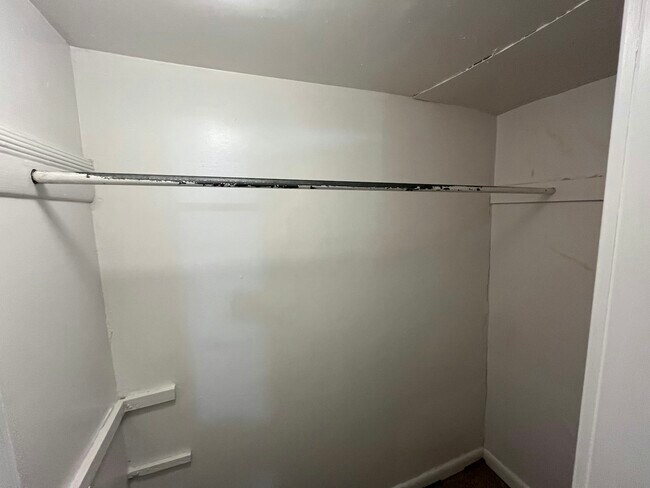 Building Photo - 1327 Yuma St