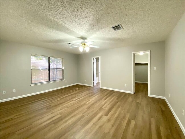 Building Photo - 2101 Jasper Ln