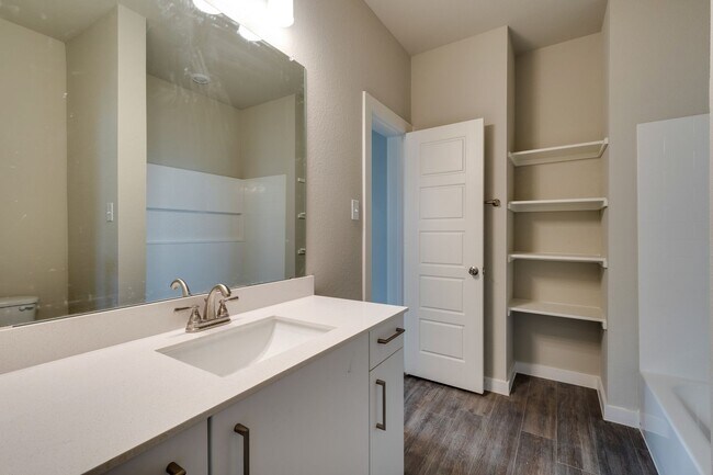 Building Photo - GORGEOUS 2 BEDROOM FOUR PLEX LOCATED IN MIDLOTHIAN ISD!