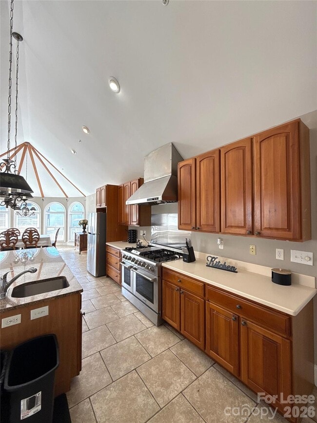 Building Photo - 14009 Thompson Rd