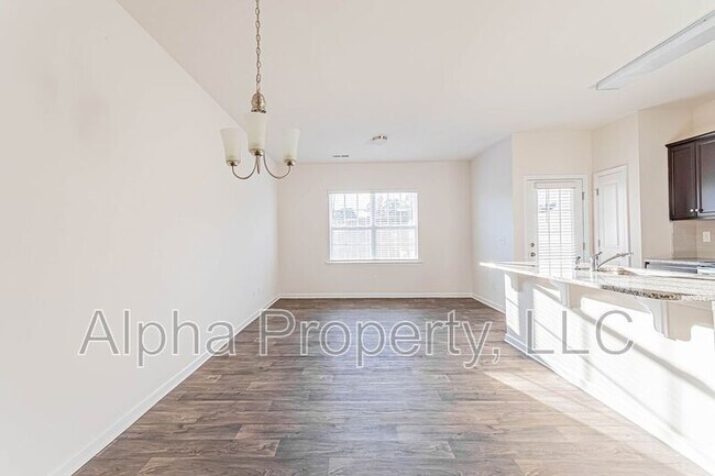 Building Photo - 34 Moorlyn Ln