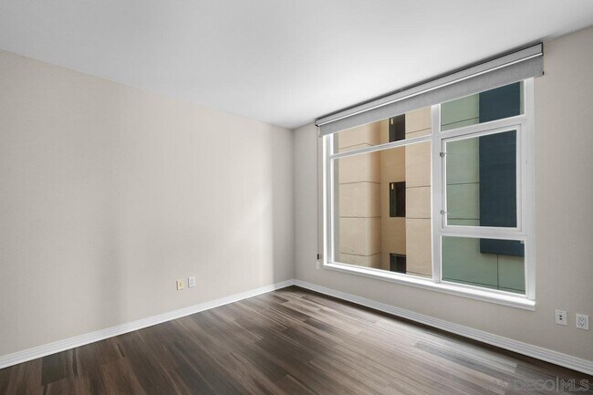 Building Photo - 427 Ninth Ave
