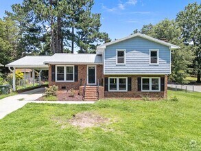 Building Photo - Fantastic Corner Lot, Updated 4 Bedroom Sp...