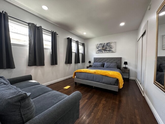 Building Photo - 15732 Covello St