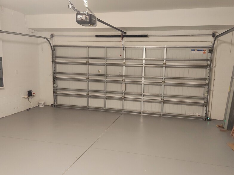 Building Photo - 17472 Radiant Shine Way