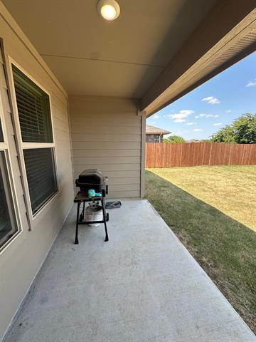 Building Photo - 8808 Playmoor Dr