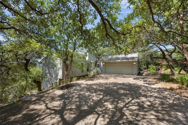 Building Photo - 2308 Matador Cir