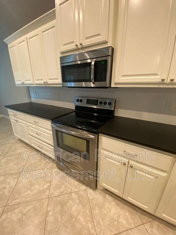 Building Photo - 5312 Charleston Dr