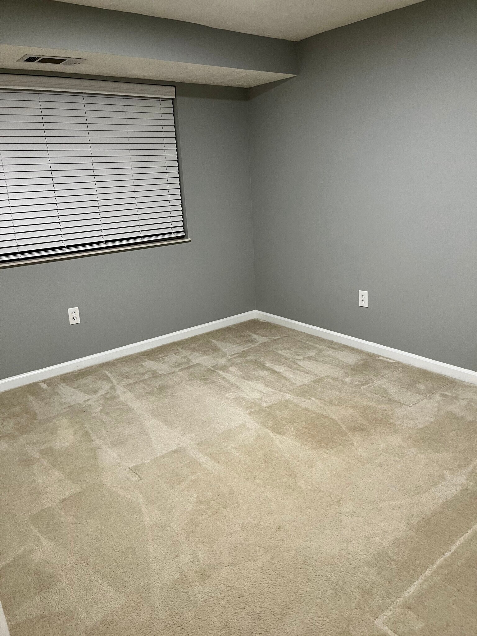 Building Photo - 12411 Hickory Tree Way