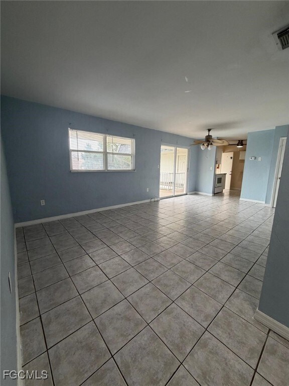 Primary Photo - 4923 Vincennes Ct