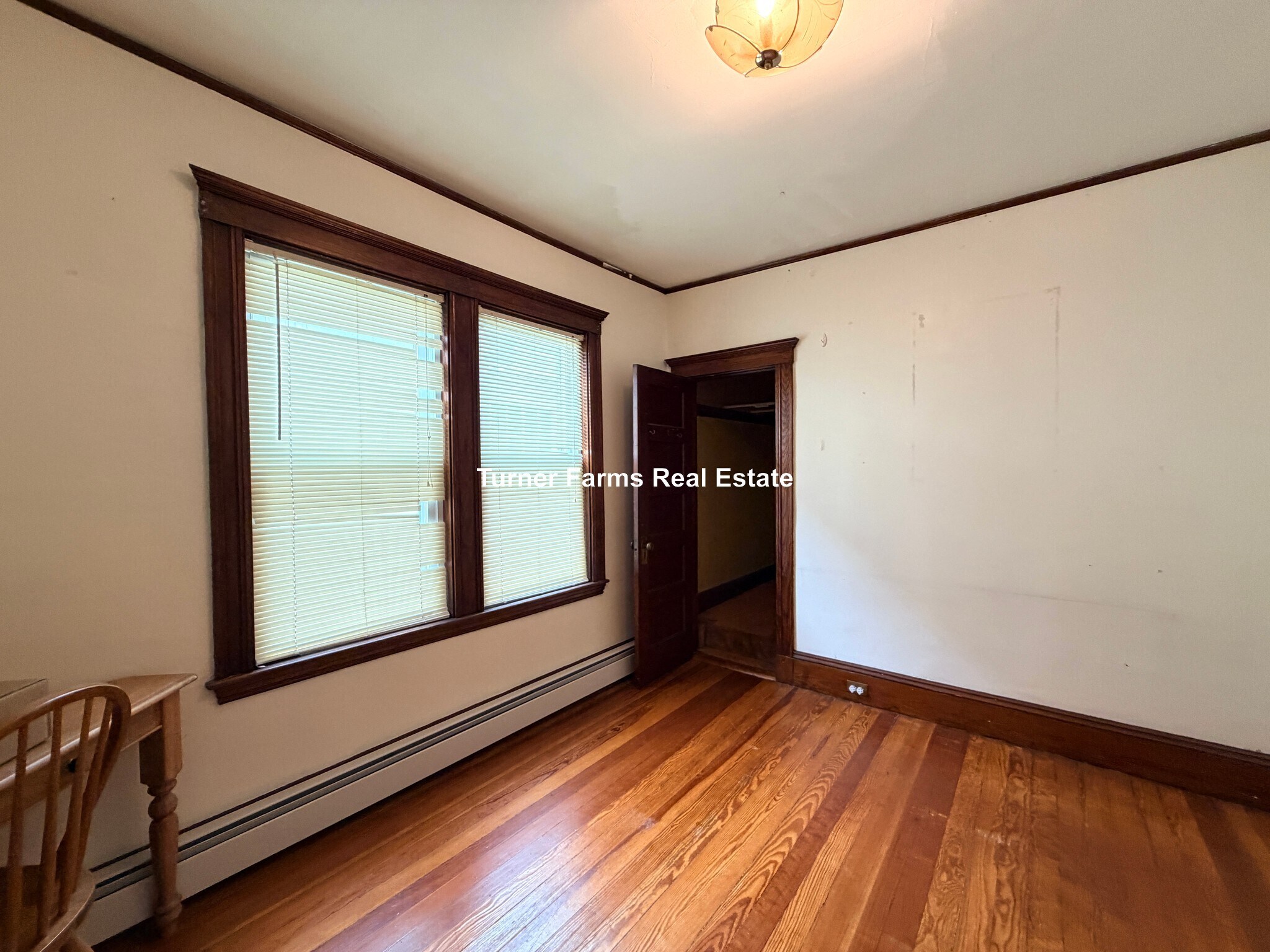 Building Photo - 102 W Adams St