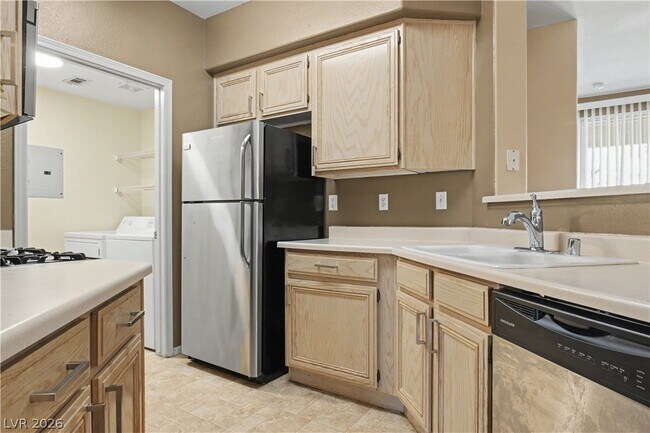 Building Photo - 7173 S Durango Dr