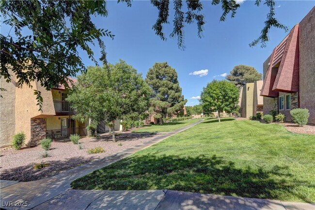 Building Photo - 5097 Indian River Dr