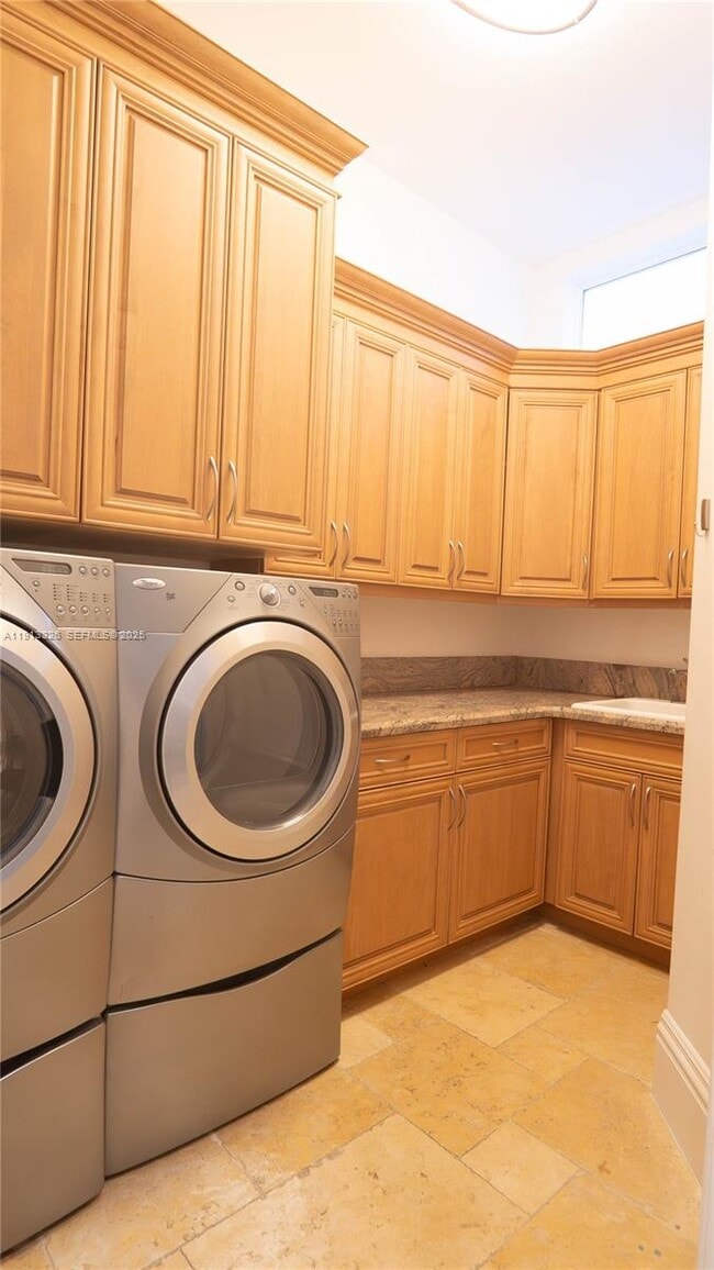 Building Photo - 959 Eve St