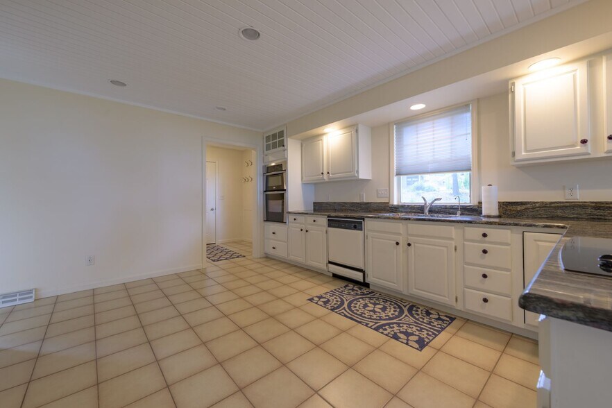 Building Photo - 4412 Drexel Pl