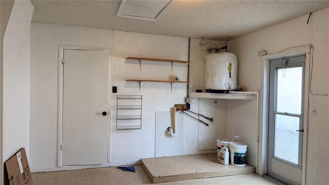 Building Photo - 7846 Royal Hart Dr