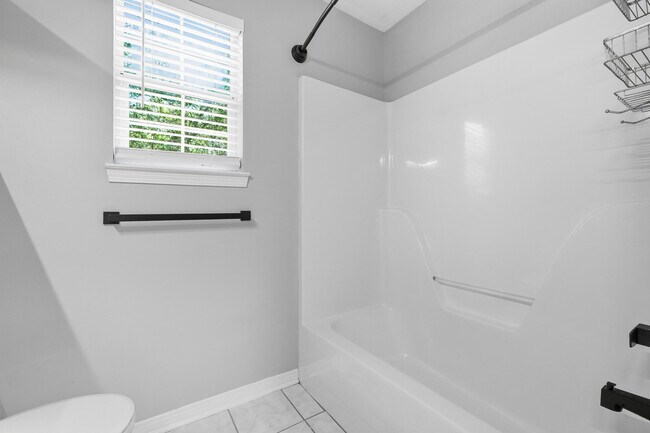 Building Photo - 91 Cedar Beach Cove