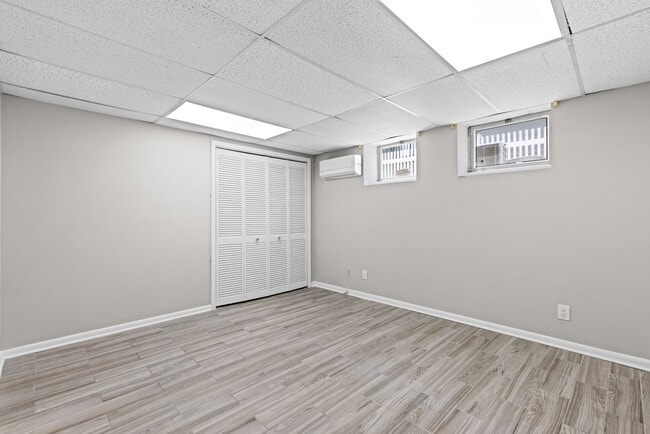 Building Photo - 275 Alfred Ave