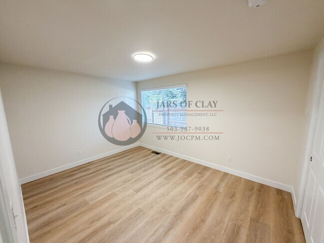 Building Photo - Campbell Duplex- #2025-1764