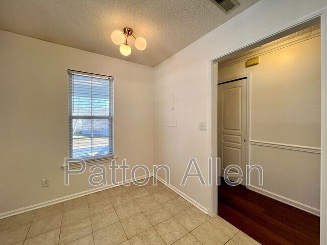 Building Photo - 4606 Breakers Ln